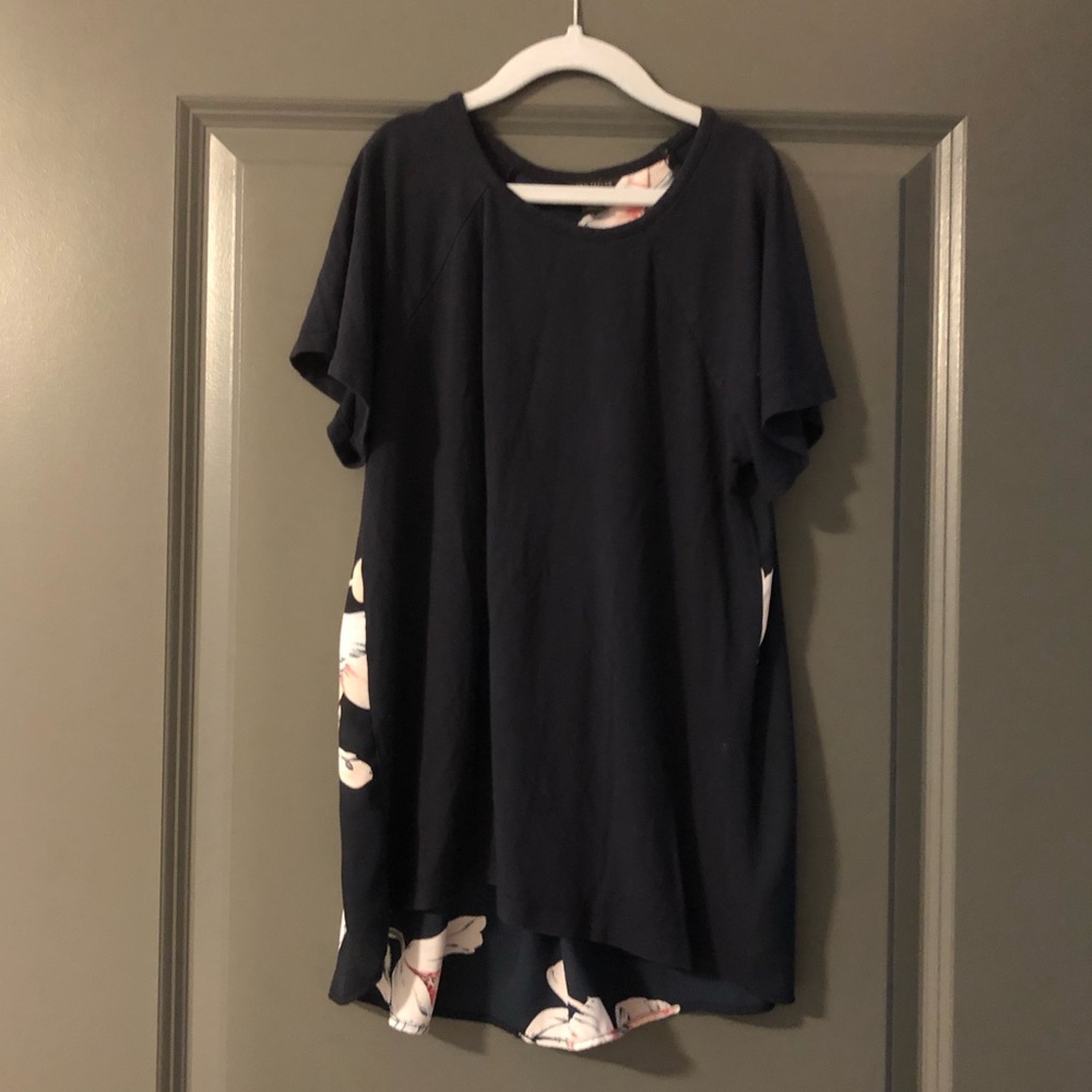 Ann Taylor High Low Floral Top